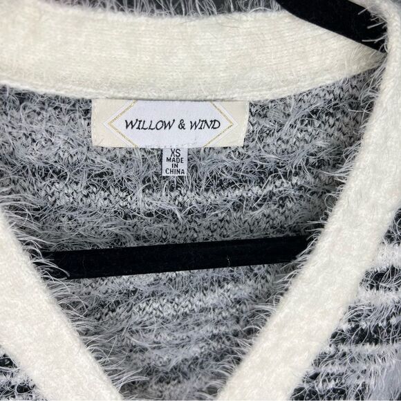 Willow & Wind cardigan sweater 🖤 super soft 🖤 XS - Picture 3 of 6